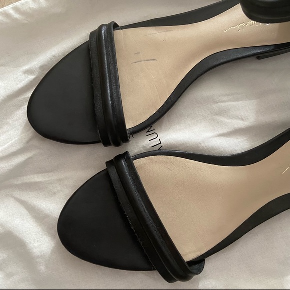 3.1 Phillip Lim Kiddie Leather Black Flat Sandals - Picture 5 of 6